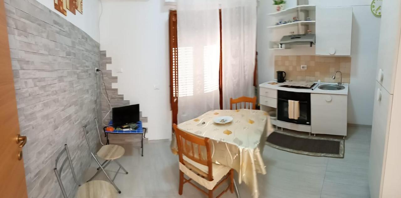 Roberto Guest House Castellammare del Golfo Exteriör bild